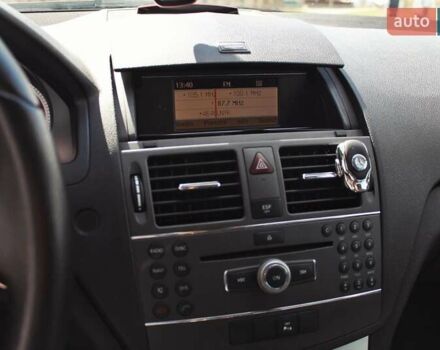 Серый Мерседес Ц-Класс, объемом двигателя 2.2 л и пробегом 250 тыс. км за 10000 $, фото 48 на Automoto.ua