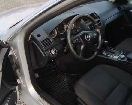 Серый Мерседес Ц-Класс, объемом двигателя 2.2 л и пробегом 449 тыс. км за 5300 $, фото 10 на Automoto.ua