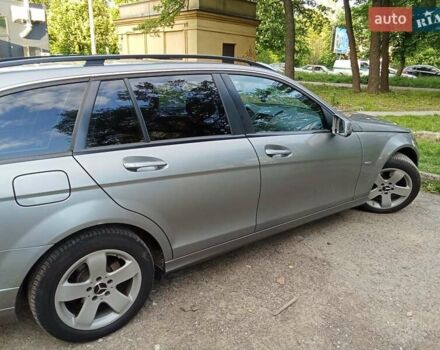 Сірий Мерседес Ц-Клас, об'ємом двигуна 2.2 л та пробігом 400 тис. км за 6700 $, фото 9 на Automoto.ua