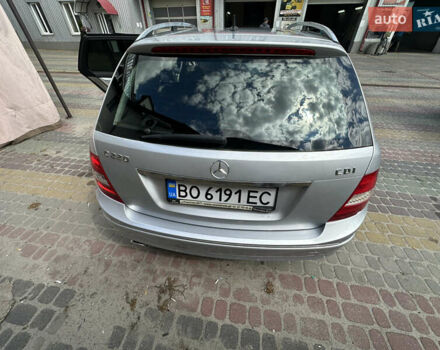 Сірий Мерседес Ц-Клас, об'ємом двигуна 2.2 л та пробігом 275 тис. км за 7500 $, фото 7 на Automoto.ua