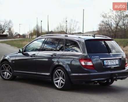 Серый Мерседес Ц-Класс, объемом двигателя 2.2 л и пробегом 250 тыс. км за 10000 $, фото 14 на Automoto.ua