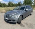 Серый Мерседес Ц-Класс, объемом двигателя 2.2 л и пробегом 250 тыс. км за 5286 $, фото 2 на Automoto.ua