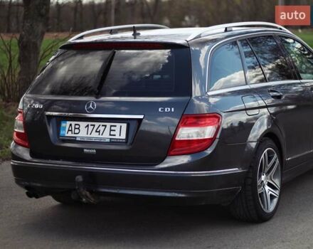 Серый Мерседес Ц-Класс, объемом двигателя 2.2 л и пробегом 250 тыс. км за 10000 $, фото 24 на Automoto.ua