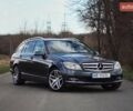 Серый Мерседес Ц-Класс, объемом двигателя 2.2 л и пробегом 250 тыс. км за 10000 $, фото 1 на Automoto.ua