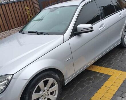 Сірий Мерседес Ц-Клас, об'ємом двигуна 2.2 л та пробігом 332 тис. км за 9200 $, фото 4 на Automoto.ua