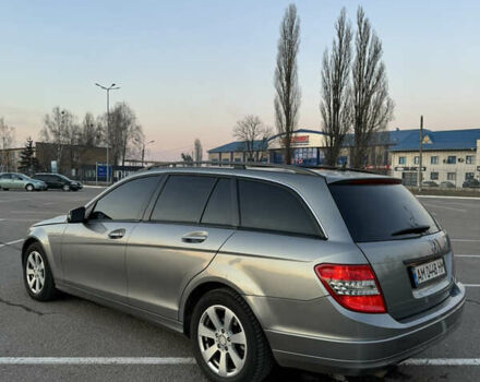 Сірий Мерседес Ц-Клас, об'ємом двигуна 2.14 л та пробігом 277 тис. км за 10000 $, фото 7 на Automoto.ua