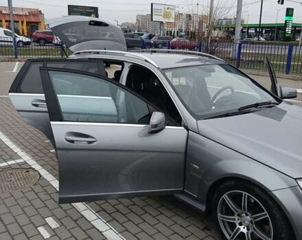 Сірий Мерседес Ц-Клас, об'ємом двигуна 3 л та пробігом 250 тис. км за 6300 $, фото 13 на Automoto.ua