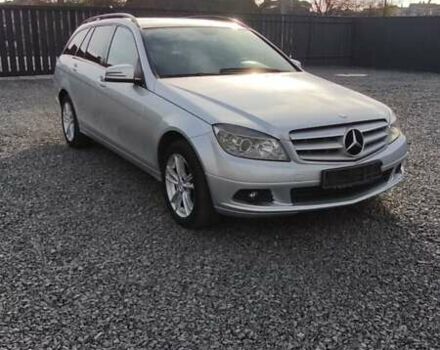 Серый Мерседес Ц-Класс, объемом двигателя 2.2 л и пробегом 449 тыс. км за 5300 $, фото 4 на Automoto.ua