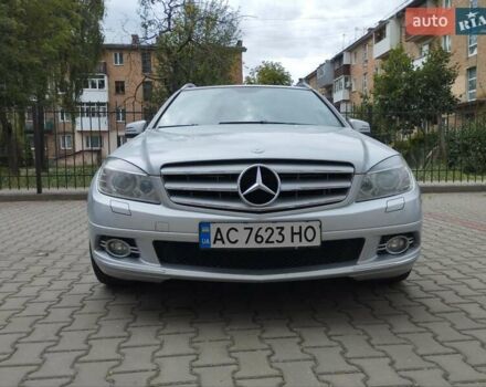 Сірий Мерседес Ц-Клас, об'ємом двигуна 2.2 л та пробігом 200 тис. км за 9000 $, фото 4 на Automoto.ua