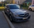 Серый Мерседес Ц-Класс, объемом двигателя 2.2 л и пробегом 232 тыс. км за 11000 $, фото 1 на Automoto.ua