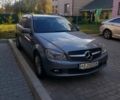 Серый Мерседес Ц-Класс, объемом двигателя 2.2 л и пробегом 232 тыс. км за 11000 $, фото 1 на Automoto.ua