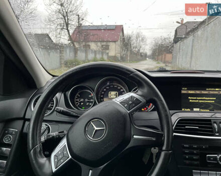 Сірий Мерседес Ц-Клас, об'ємом двигуна 2.15 л та пробігом 340 тис. км за 10900 $, фото 10 на Automoto.ua