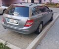 Сірий Мерседес Ц-Клас, об'ємом двигуна 2.2 л та пробігом 232 тис. км за 11000 $, фото 3 на Automoto.ua