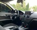 Серый Мерседес Ц-Класс, объемом двигателя 2.1 л и пробегом 351 тыс. км за 9028 $, фото 11 на Automoto.ua