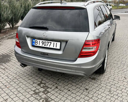 Сірий Мерседес Ц-Клас, об'ємом двигуна 2.14 л та пробігом 305 тис. км за 10400 $, фото 13 на Automoto.ua