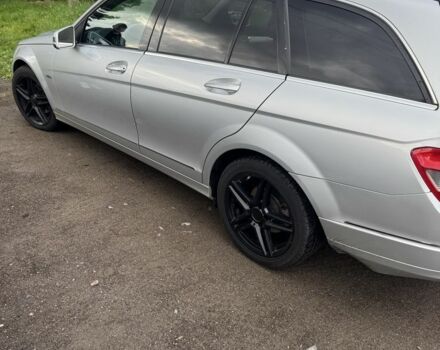 Сірий Мерседес Ц-Клас, об'ємом двигуна 0 л та пробігом 340 тис. км за 4000 $, фото 2 на Automoto.ua