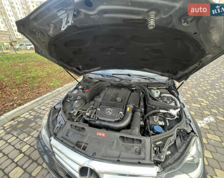 Сірий Мерседес Ц-Клас, об'ємом двигуна 1.8 л та пробігом 317 тис. км за 10500 $, фото 21 на Automoto.ua
