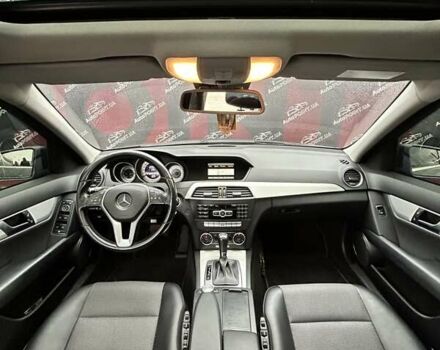 Сірий Мерседес Ц-Клас, об'ємом двигуна 2.99 л та пробігом 366 тис. км за 12700 $, фото 10 на Automoto.ua