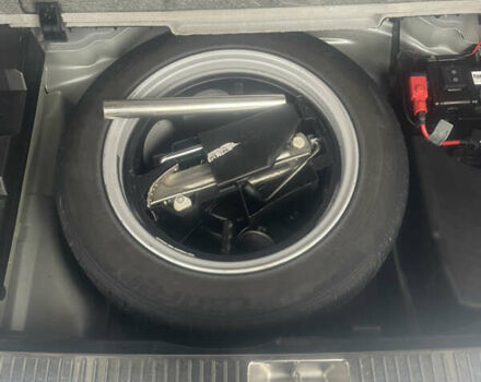 Сірий Мерседес Ц-Клас, об'ємом двигуна 2.15 л та пробігом 304 тис. км за 12000 $, фото 22 на Automoto.ua