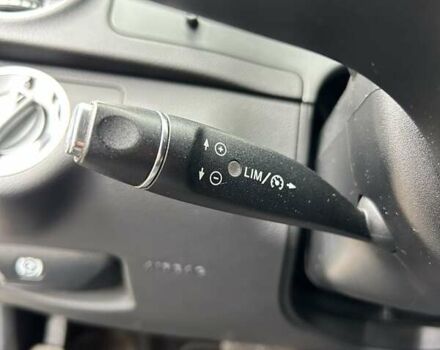 Сірий Мерседес Ц-Клас, об'ємом двигуна 2.99 л та пробігом 366 тис. км за 12700 $, фото 22 на Automoto.ua