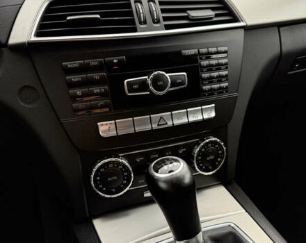 Серый Мерседес Ц-Класс, объемом двигателя 1.8 л и пробегом 317 тыс. км за 10650 $, фото 9 на Automoto.ua