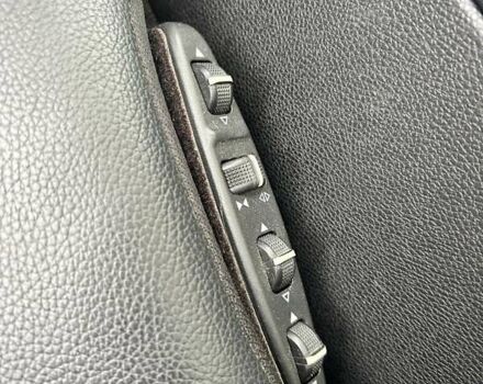 Сірий Мерседес Ц-Клас, об'ємом двигуна 2.99 л та пробігом 366 тис. км за 12700 $, фото 25 на Automoto.ua