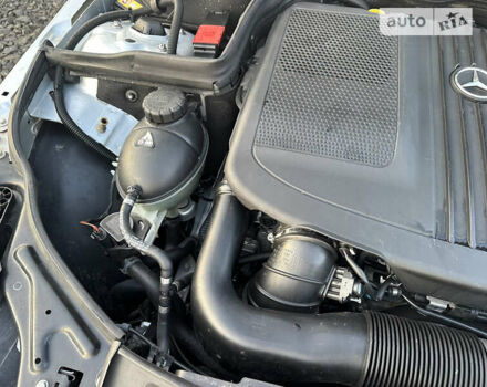 Серый Мерседес Ц-Класс, объемом двигателя 2.2 л и пробегом 225 тыс. км за 11400 $, фото 27 на Automoto.ua