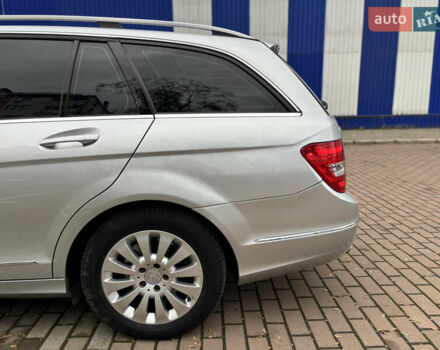 Сірий Мерседес Ц-Клас, об'ємом двигуна 2.14 л та пробігом 313 тис. км за 9950 $, фото 10 на Automoto.ua