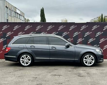 Сірий Мерседес Ц-Клас, об'ємом двигуна 2.99 л та пробігом 366 тис. км за 12700 $, фото 3 на Automoto.ua