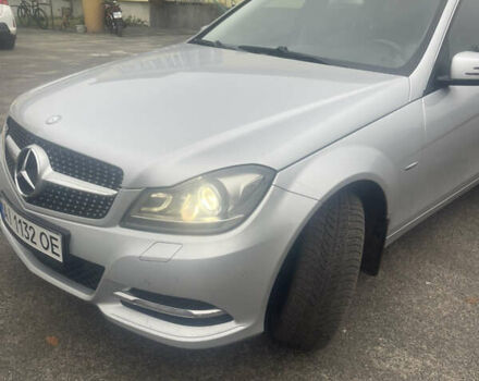 Сірий Мерседес Ц-Клас, об'ємом двигуна 2.15 л та пробігом 304 тис. км за 12000 $, фото 3 на Automoto.ua