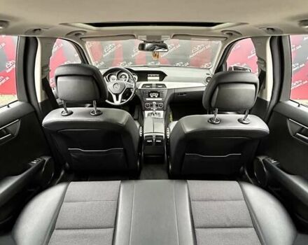 Сірий Мерседес Ц-Клас, об'ємом двигуна 2.99 л та пробігом 366 тис. км за 12700 $, фото 29 на Automoto.ua