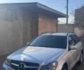Сірий Мерседес Ц-Клас, об'ємом двигуна 2.14 л та пробігом 305 тис. км за 11500 $, фото 1 на Automoto.ua