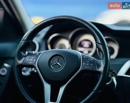 Серый Мерседес Ц-Класс, объемом двигателя 2.99 л и пробегом 372 тыс. км за 11999 $, фото 58 на Automoto.ua