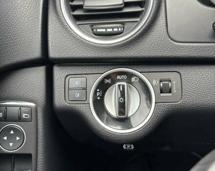 Сірий Мерседес Ц-Клас, об'ємом двигуна 2.14 л та пробігом 313 тис. км за 9950 $, фото 23 на Automoto.ua