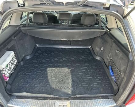 Сірий Мерседес Ц-Клас, об'ємом двигуна 2.1 л та пробігом 306 тис. км за 9500 $, фото 5 на Automoto.ua