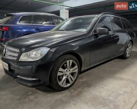 Серый Мерседес Ц-Класс, объемом двигателя 2.14 л и пробегом 210 тыс. км за 13000 $, фото 8 на Automoto.ua