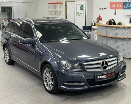Сірий Мерседес Ц-Клас, об'ємом двигуна 2.14 л та пробігом 306 тис. км за 10490 $, фото 1 на Automoto.ua