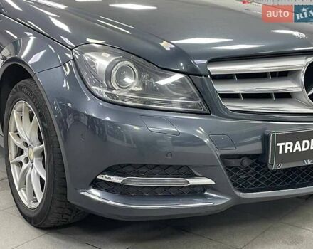 Сірий Мерседес Ц-Клас, об'ємом двигуна 2.14 л та пробігом 306 тис. км за 10490 $, фото 2 на Automoto.ua