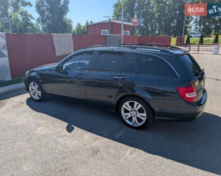 Серый Мерседес Ц-Класс, объемом двигателя 2.14 л и пробегом 210 тыс. км за 13000 $, фото 1 на Automoto.ua