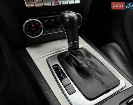 Сірий Мерседес Ц-Клас, об'ємом двигуна 2.14 л та пробігом 308 тис. км за 9900 $, фото 18 на Automoto.ua