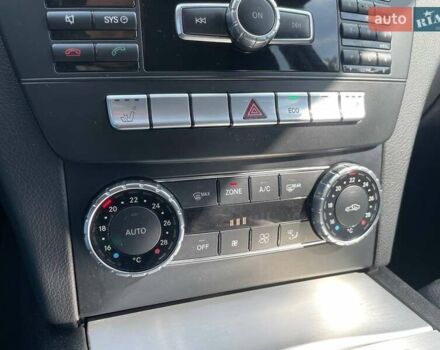 Серый Мерседес Ц-Класс, объемом двигателя 2.14 л и пробегом 306 тыс. км за 10490 $, фото 21 на Automoto.ua