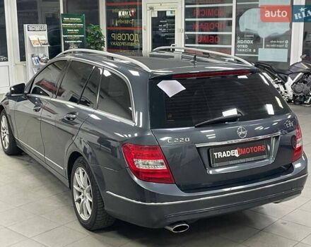 Сірий Мерседес Ц-Клас, об'ємом двигуна 2.14 л та пробігом 306 тис. км за 10490 $, фото 12 на Automoto.ua