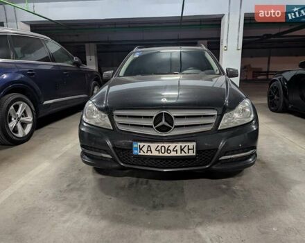 Серый Мерседес Ц-Класс, объемом двигателя 2.14 л и пробегом 210 тыс. км за 13000 $, фото 11 на Automoto.ua