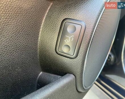 Серый Мерседес Ц-Класс, объемом двигателя 2.14 л и пробегом 306 тыс. км за 10490 $, фото 25 на Automoto.ua