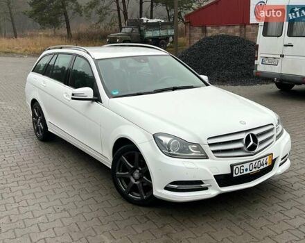 Серый Мерседес Ц-Класс, объемом двигателя 2.15 л и пробегом 265 тыс. км за 13500 $, фото 4 на Automoto.ua
