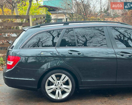 Серый Мерседес Ц-Класс, объемом двигателя 2.2 л и пробегом 208 тыс. км за 12890 $, фото 12 на Automoto.ua