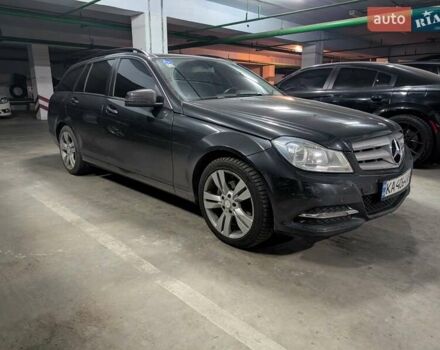 Серый Мерседес Ц-Класс, объемом двигателя 2.14 л и пробегом 210 тыс. км за 13000 $, фото 7 на Automoto.ua