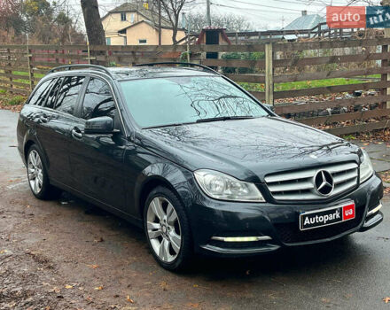 Серый Мерседес Ц-Класс, объемом двигателя 2.2 л и пробегом 208 тыс. км за 12890 $, фото 2 на Automoto.ua