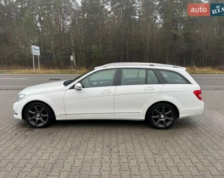 Серый Мерседес Ц-Класс, объемом двигателя 2.15 л и пробегом 265 тыс. км за 13500 $, фото 7 на Automoto.ua