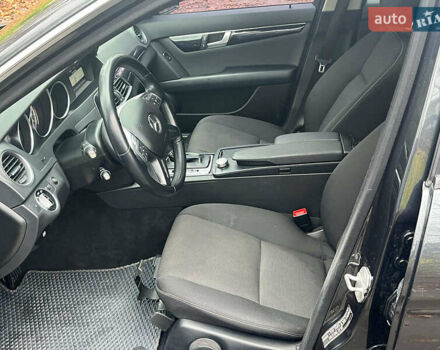 Серый Мерседес Ц-Класс, объемом двигателя 2.2 л и пробегом 208 тыс. км за 12890 $, фото 26 на Automoto.ua